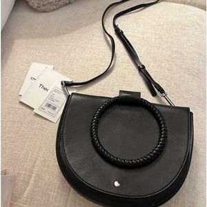 Theory Whitney shoulder braid hoop bag with original tags & dust bag🖤